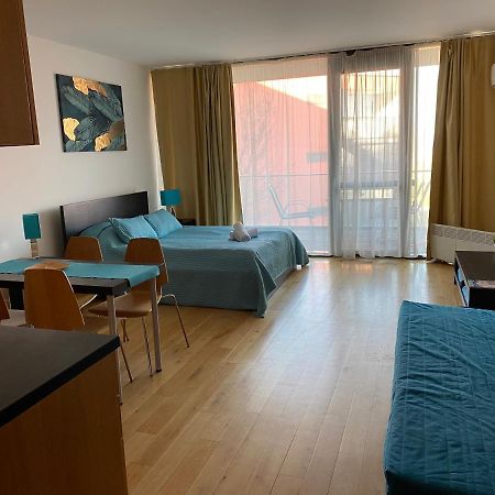 Gemini Superior Apartman & Yacht Balatonlelle Exteriér fotografie